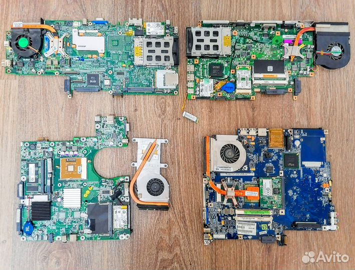 13 Материнских плат от ноутбуков