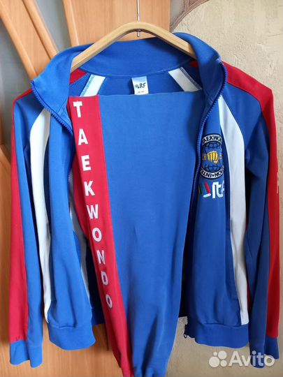 Спортивный костюм доя тхэквондо