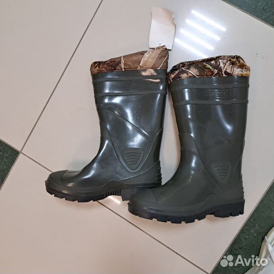 Резиновые сапоги