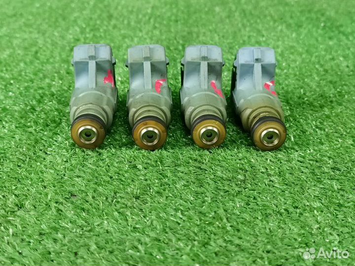 Форсунка топливная (комплект) Audi A4 B7 BFB 1.8T