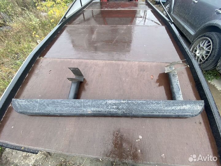 Силовые подножки Toyota Hilux Surf