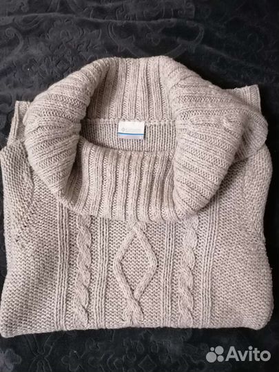 Свитер женский