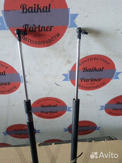 Амортизаторы 5й двери Honda Freed GB3 L15A