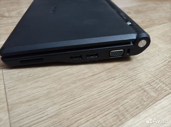 Нетбук asus 700