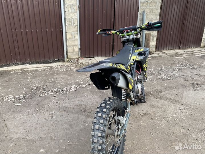 Bse z5 neon black