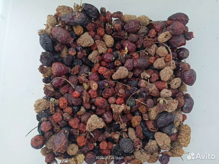 Лакомства и корм для грызунов