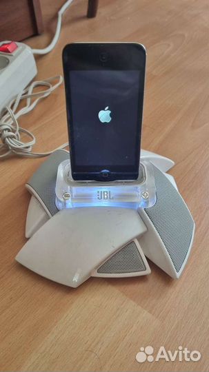 Портативная акустика JBL ON stage micro III Wh