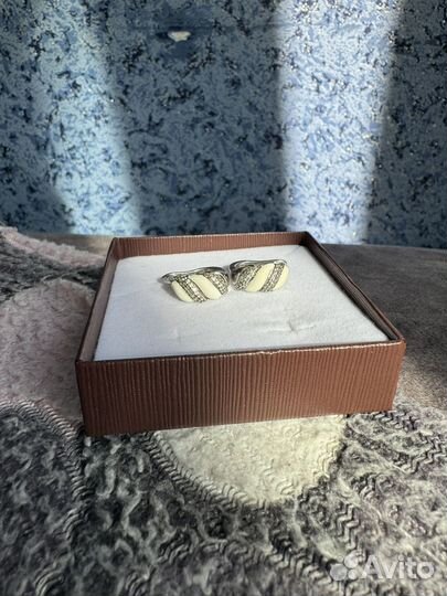 Кольцо и сережки