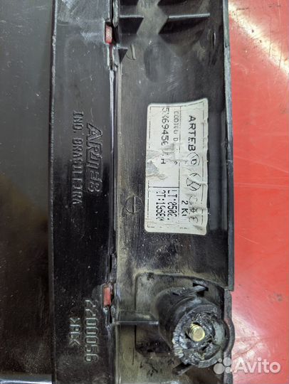 Дополнительный стоп-сигнал Volkswagen Pointer