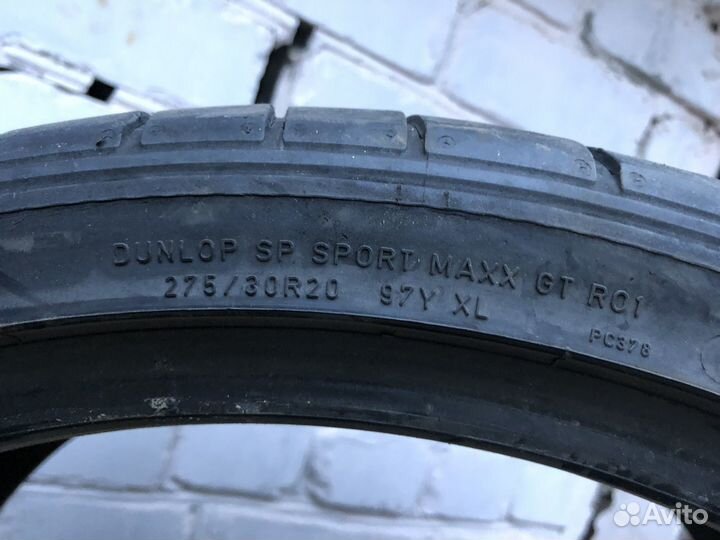 Dunlop SP Sport Maxx GT 275/30 R20