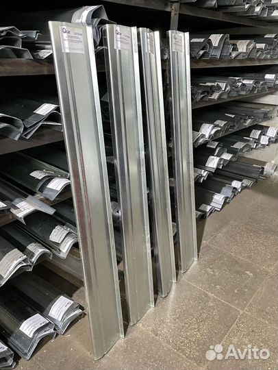 Порог передний правый Dodge Caravan, Chrysler Voya