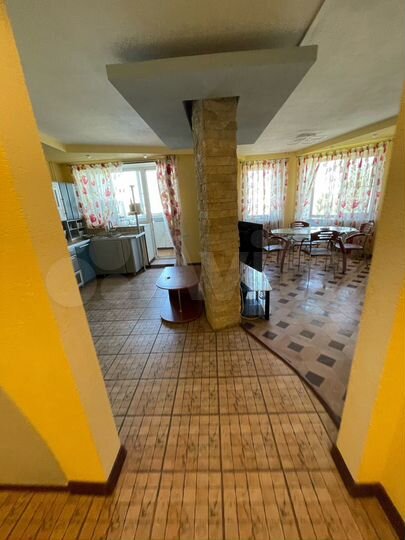 3-к. квартира, 111 м², 6/10 эт.