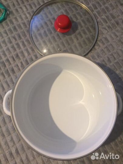 Кастрюля эмаль, 5 л, новая