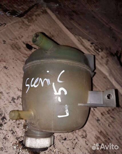 Бачок расширительный Renault Scenic рест. 2001