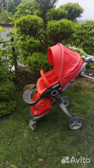Коляска стокке stokke
