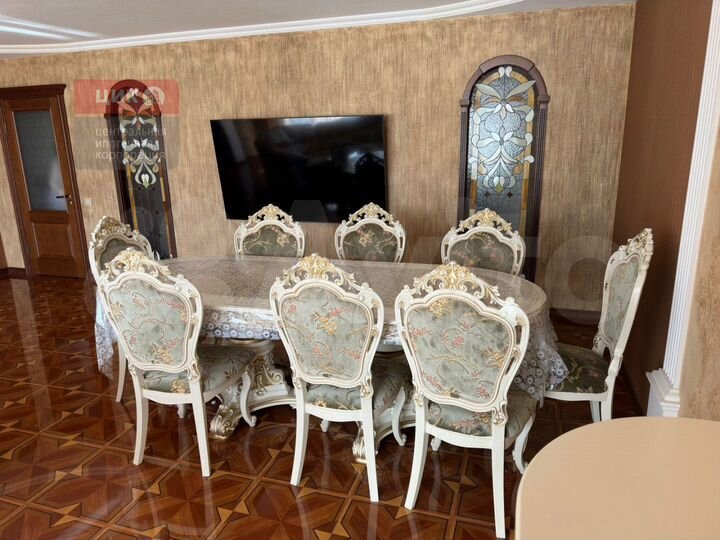 4-к. квартира, 143,4 м², 9/10 эт.