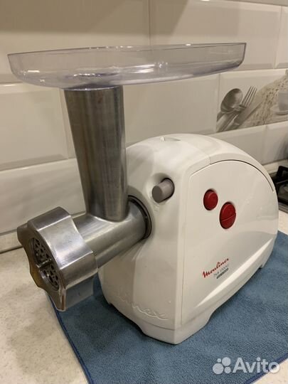 Мясорубка электрическая moulinex HV8 1700W