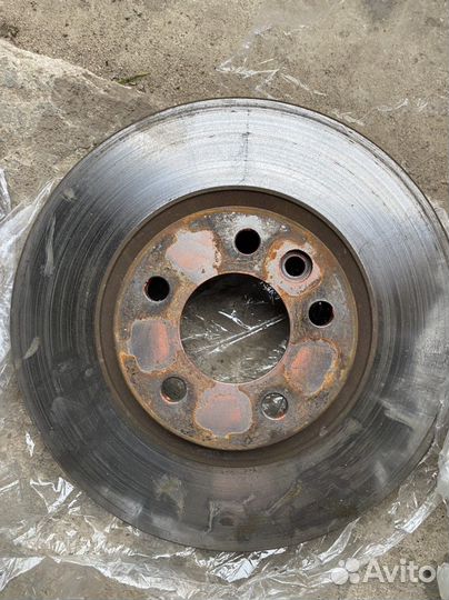 Передние тормоза WV T5 комплект