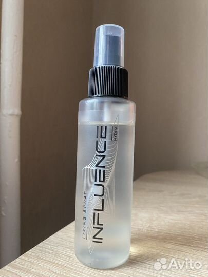 Спрей- закрепитель макияжа Influense
