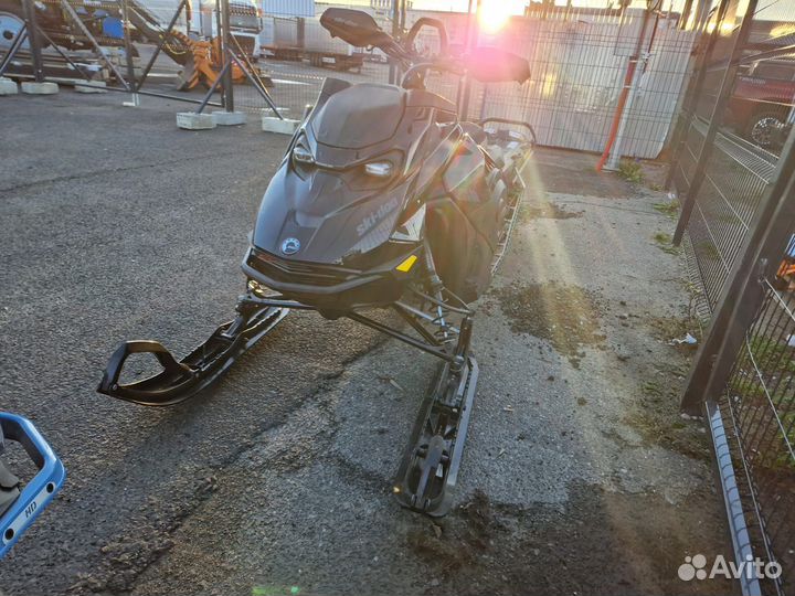 SKI-DOO summit X expert 850 E-TEC turbo R 154