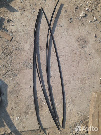 Молдинг крыши Kia Rio 3 Hyundai Solaris 1