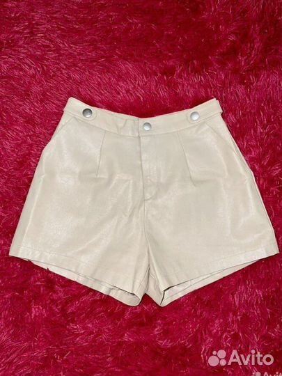 Шорты женские