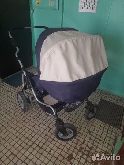Коляска для двойни или погодок