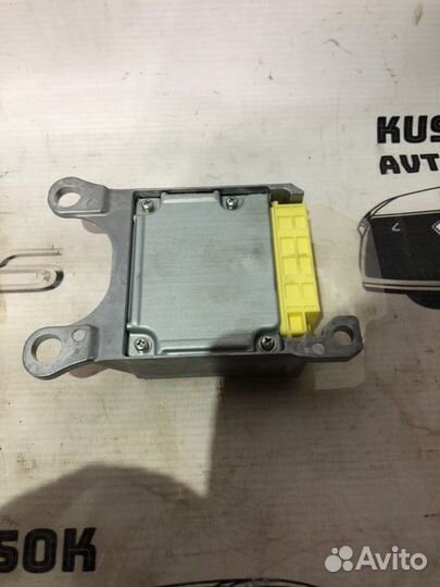 Блок управления SRS Lexus Rx 350 DBA-GGL10W 2GR-FE