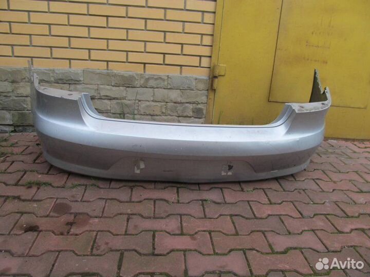 Бампер задний Volkswagen Passat B7 2011