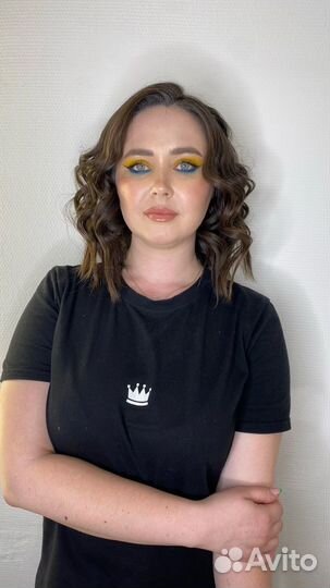 Макияж и прическа