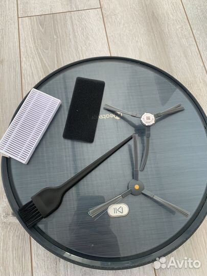 Робот пылесос