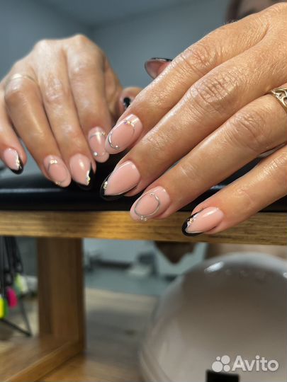 Маникюр наращивание