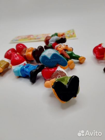 Серия киндер сюрприз Гномы лесные