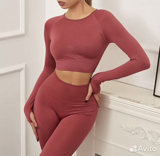 Спортивный костюм женский
