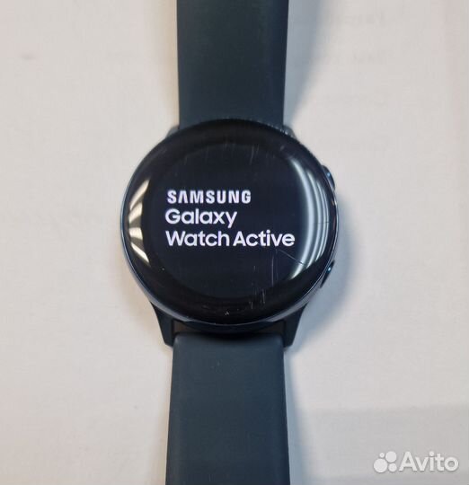 Умные часы Samsung Galaxy Watch Active