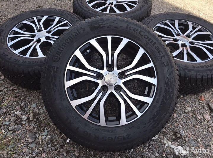 Continental 215/65/16, (5x114.3/цо 67.1)