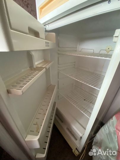 Холодильник бу Стинол 110