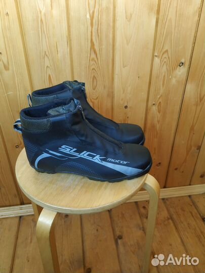Лыжные ботинки 40р