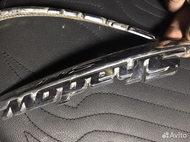 Эмблема на бак Honda spirit