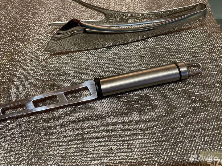 Нож для нарезки сыра/Столик поднос для завтрака