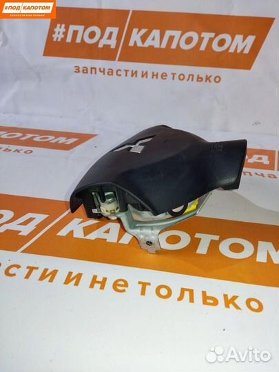 Подушка безопасности водителя Mitsubishi Outlander