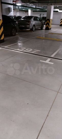 Машиноместо, 13 м²