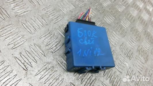 Блок управления светом lexus LS 3 (1NI12X701)