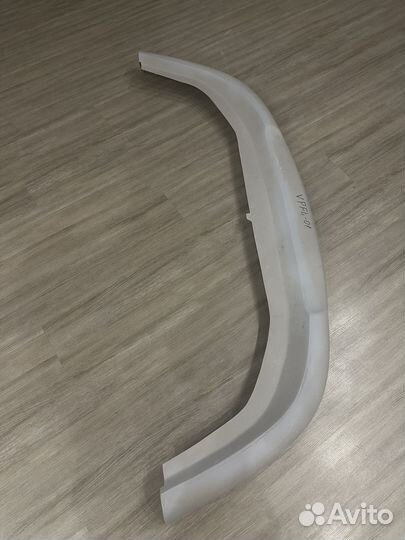 Накладка на передний бампер volkswagen passat b6