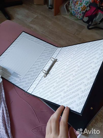 Папки и подставка для файлов