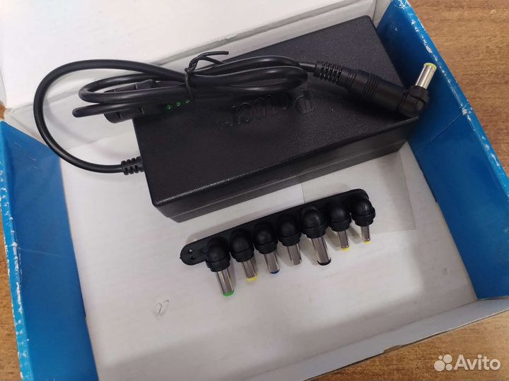 Набор зарядных устройств для ноутбуков