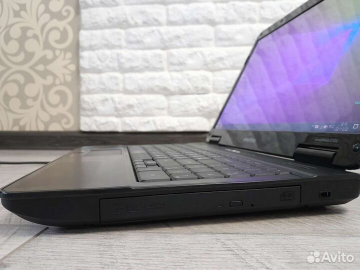 Ноутбук Acer eMachines