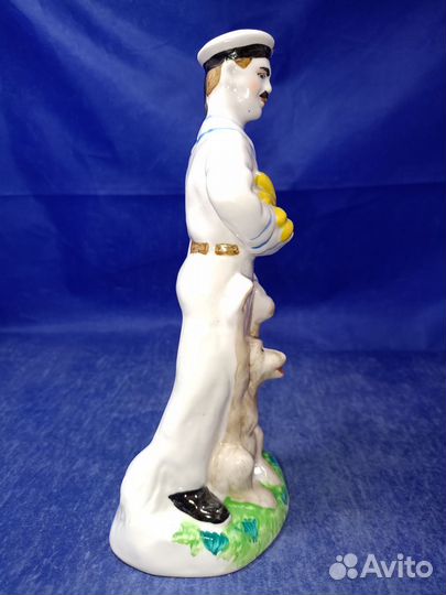 Фарфоровая статуэтка советского периода Матрос с о
