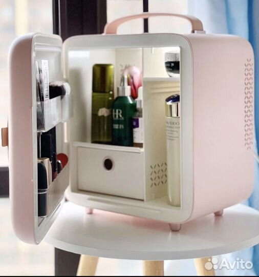 Холодильник для косметики