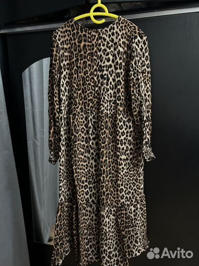 Платье hm леопардовое